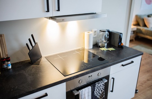 Stadsdriehoek Apartment | Refined Retreat 2BDR Apartment BSH27