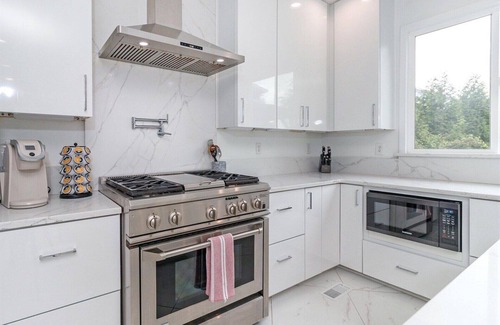 Dilworth House | Refined Urban Escape with Lush Outdoor Spaces 1364