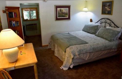 Kooskia Hotel | Reflections Inn