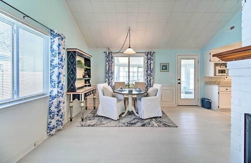 Colonial Beach Cottage | Refreshing Colonial Beach Vacation Rental!