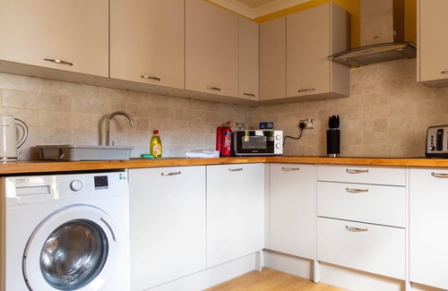 Tillicoultry Apartment | Refreshing Modern Apartment in Tillicoultry