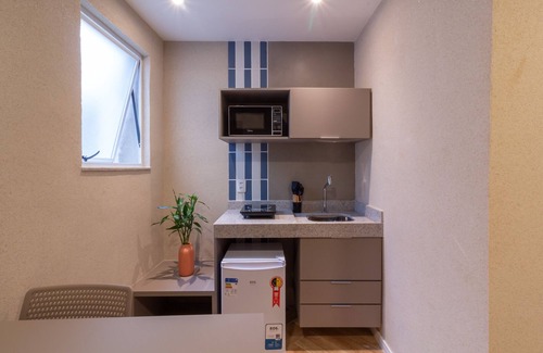 Copacabana Apartment | Refuge a few steps from Copacabana Beach | Q15