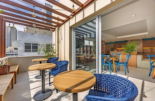 Copacabana Apartment | Refuge a Few Steps From Copacabana Beach | Q8