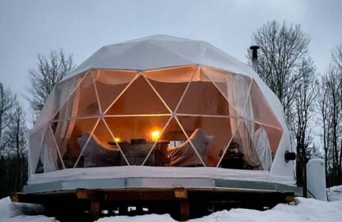 Central Alberta House | Refuge Bay's Ignis Dome - Luxury Off Grid Escape