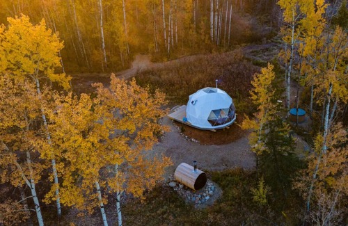 Central Alberta House | Refuge Bay's Ignis Dome - Luxury Off Grid Escape
