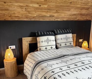 Murat-le-Quaire Hotel | Refuge de la banne