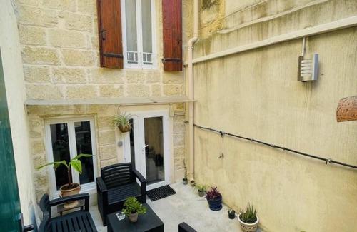 Gallargues-le-Montueux House | Refuge des lys - Village house