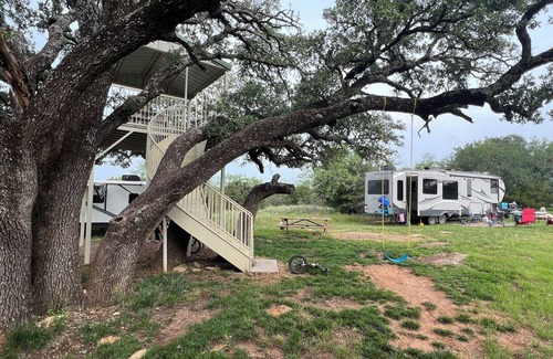 Jacksboro RV Rental | Refuge Group Campground at Lake Godstone