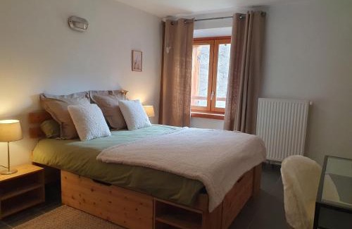 Uvernet-Fours Hotel | Refuge Hôtel de Bayasse