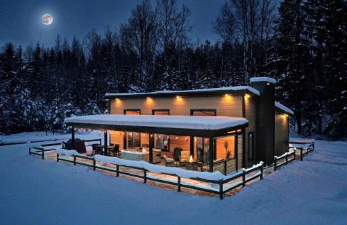 Lac-Superieur Ski Chalet | Refuge Tremblant Spa Ski 11min
