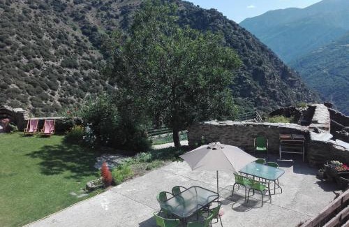 Rodes House | Refugi Casa Canelo
