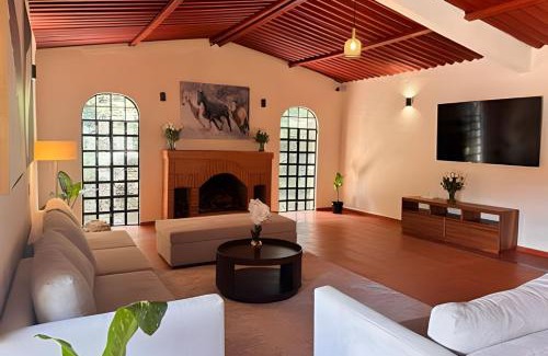 Villa Victoria House | Refugio familiar en el bosque
