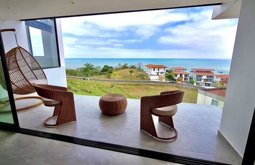 Jama House | Refugio Sova