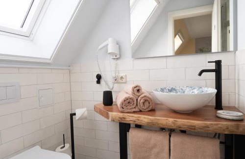 Rhodt unter Rietburg Apartment | REFUGIUM Theresienstraße 19 - Chambre Slevogt