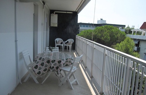 Grado Pineta Apartment | Refurbished flat at Grado Pineta with large terrace