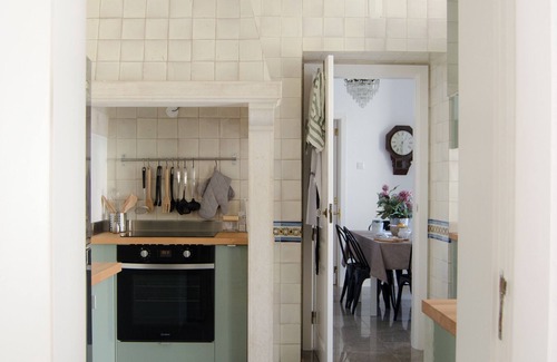 Misericordia House | Refurbished Old House (2017) with Garden in Santa Catarina