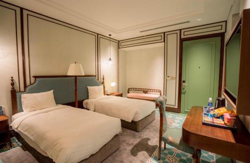 Bao Ninh Hotel | Regal Collection House