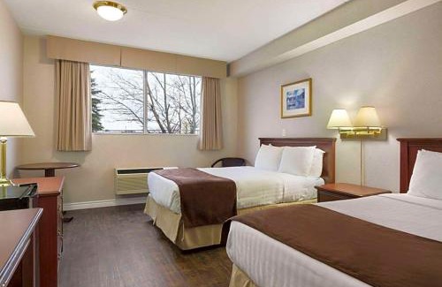 Brockville Hotel | Regal Inn Brockville