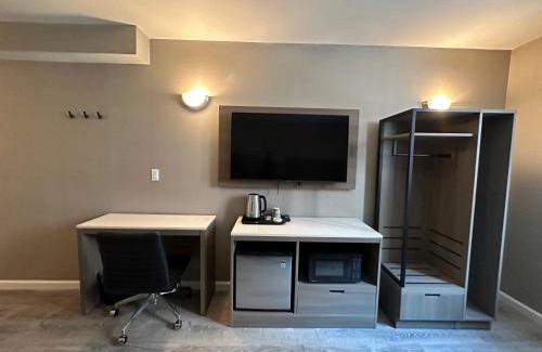 Flushing Chinatown Hotel | Regal Inn & Suites New York LaGuardia Hotel