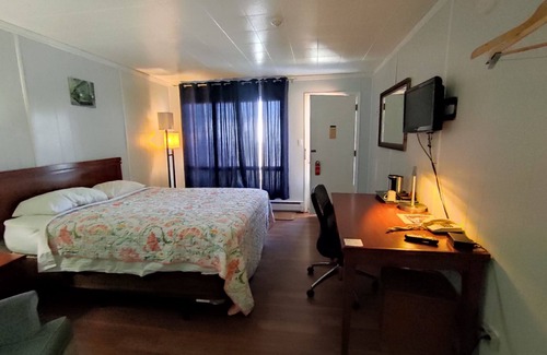 South Porcupine Hotel | Regal Motel