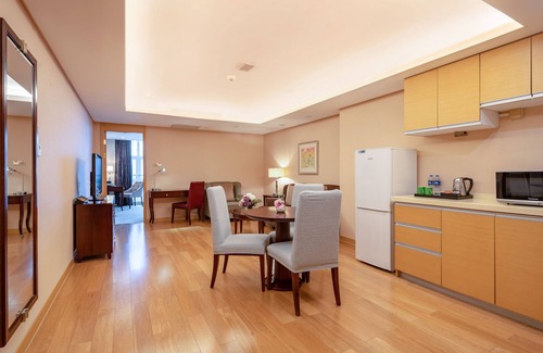 Pudong Hotel | Regal Plaza Hotel & Residence