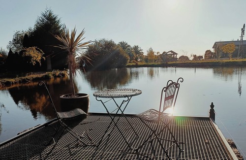 Sassafras House | Regal Room - Lakeside @ Glen Elborne Estate