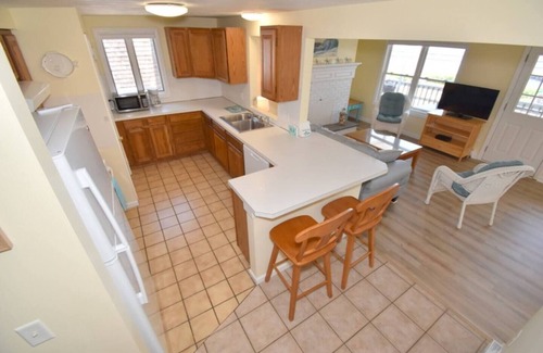 Narragansett House | Regal Shores Retreat - Upstairs