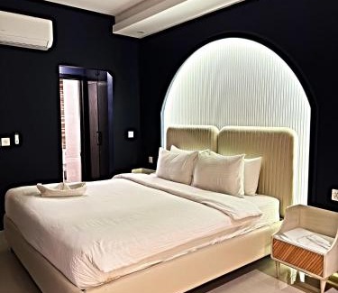 Bahria Town Apartment | Regal Suite by StayMehman