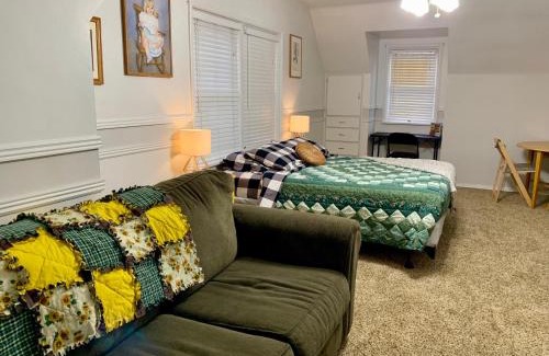 Burley Apartment | Regal Suites on Conant