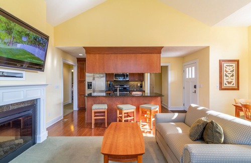 McGaheysville House | Regal Vistas Luxury Two Bedroo