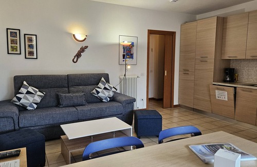 Lazise Apartment | Regarda - "Costa del Sole" with swimming pool and terrace