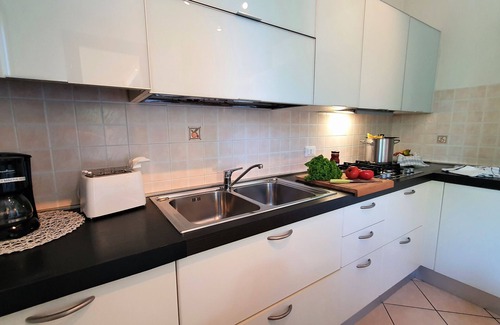 Pacengo Apartment | Regarda - holiday apartment "A Casa di La' " with Wifi, pets allowed