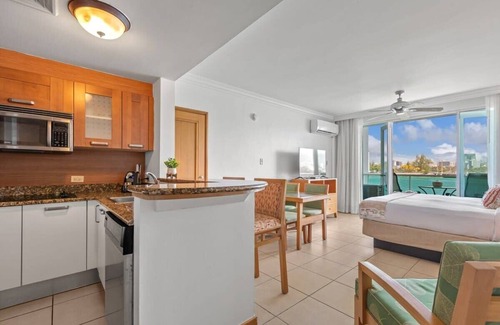 Puerta de Tierra Apartment | Regatta Studio | Studio apartment in trendy San Juan location