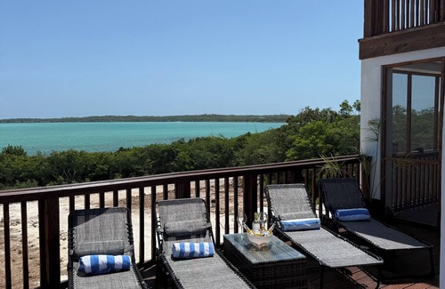 George Town Villa | REGATTA VIEW Newly built 3-bed House, Water Front Views. George Town, Exuma.