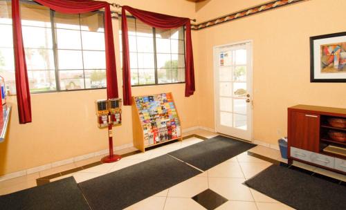 Moreno Valley Hotel | Regency Hotel - Moreno Valley