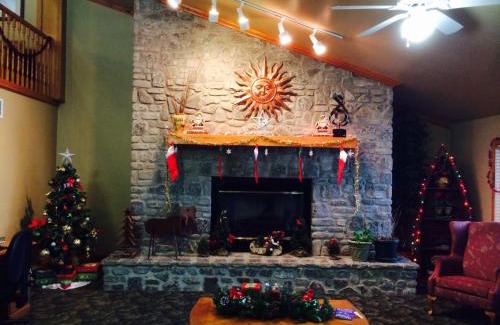 Stilwell Hotel | Regency Inn and Suites
