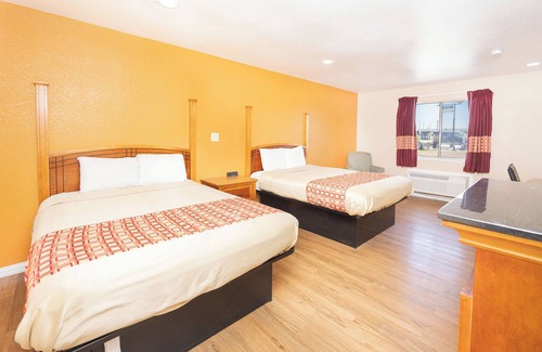 Hondo Hotel | Regency Inn Hondo