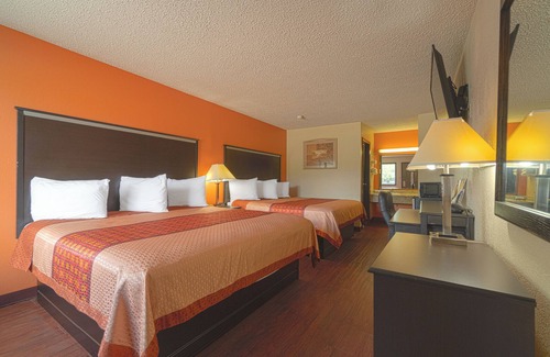 Bay City Hotel | Regency Inn & Suites By OYO Bay City TX