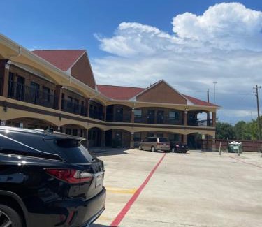 Humble Hotel | Regency Inn & Suites