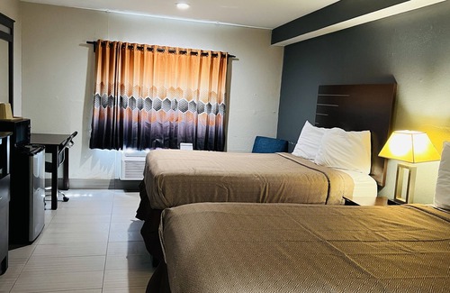 North Shore Hotel | REGENCY INN & SUITES
