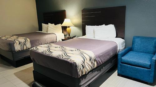North Shore Hotel | REGENCY INN & SUITS