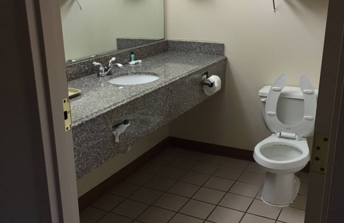 Milton Hotel | Regency Inn
