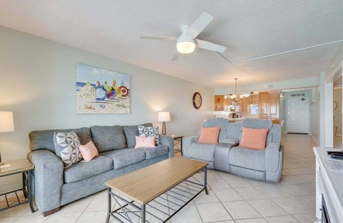 Crescent Beach Condo | Regency Towers 1119 2 BR 2 BA