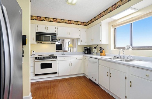 Myrtle Beach Condo | Regency Towers 207: 3 BR, 3 BA in Myrtle Beach, Sleeps 8
