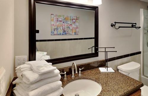 Pensacola Beach Apartment | Regency Towers #808 West