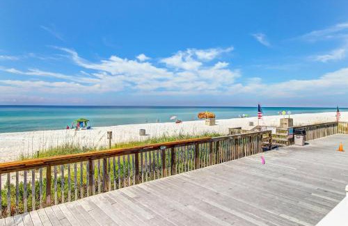 Biltmore Beach Apartment | Regency Towers 823