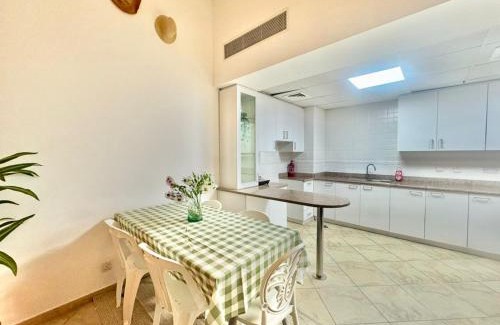 Motor City Apartment | Regent House 1 Motor City
