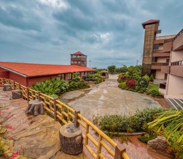 Daund Hotel | Regenta Bharti Resort, Urulikanchan