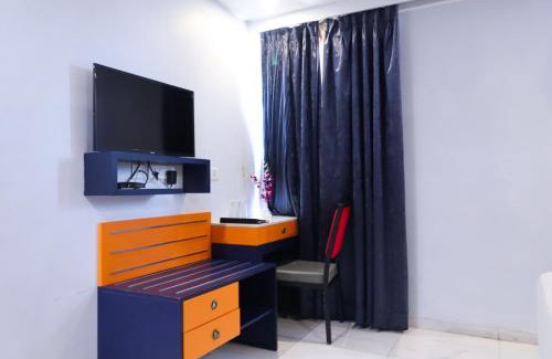 Sayajiganj Hotel | Regenta Inn Vadodara, 500m from Railway Station