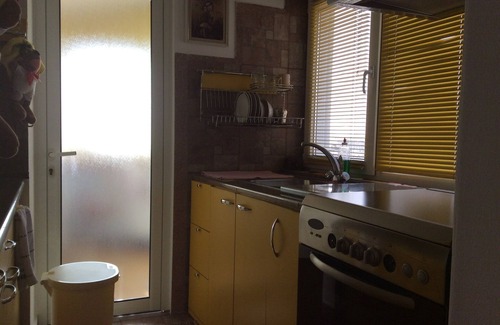 Bacau Apartment | Regim hotelier Relax-central, ultracentral-Bacau, decomandat cu 2 camere.